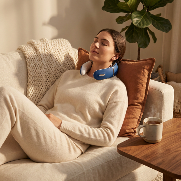 Wearable Neck Massager with Pulse Heat & 3 Massage Techniques – Rechargeable USB, 100g Lightweight – RestFlow — alternate view